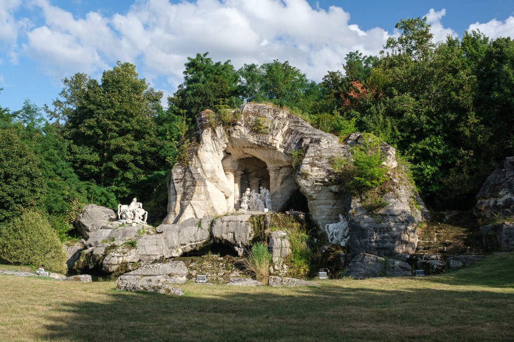 Apollo's Baths Grove Apollo's Baths Grove