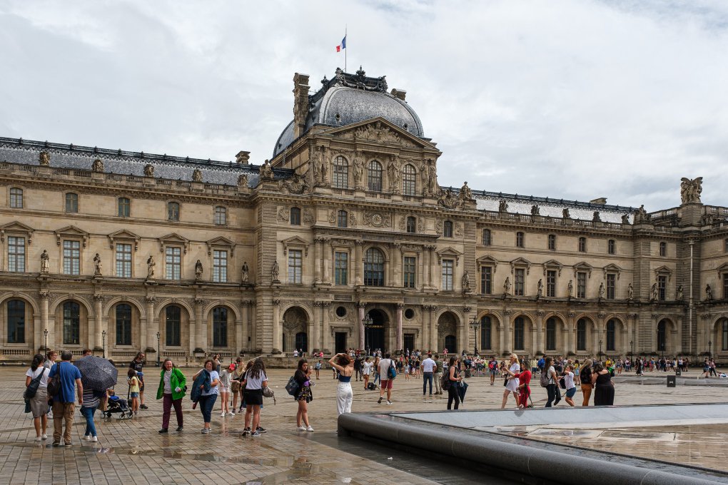 Louvre Louvre
