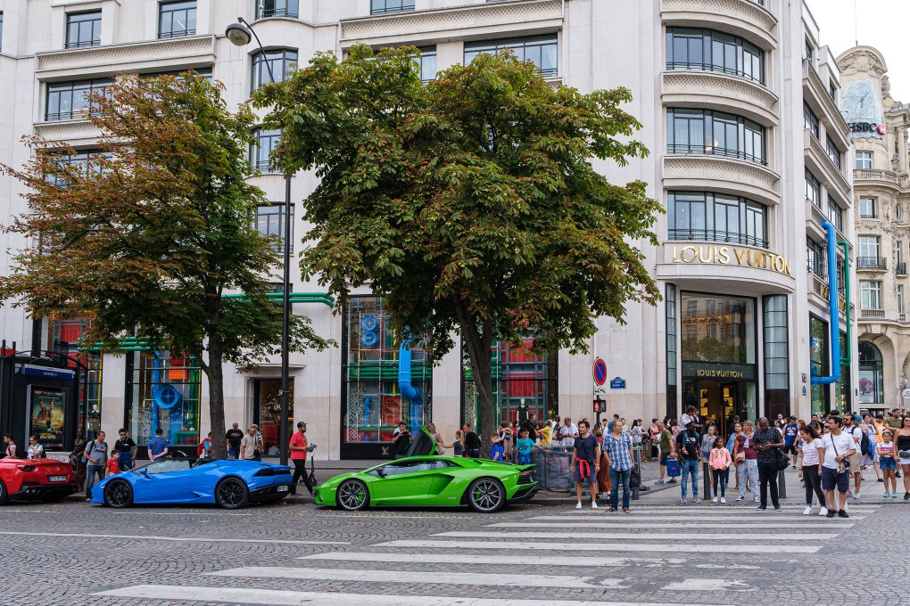Supercars in front of the Louis Vuitton store Supercars in front of the Louis Vuitton store