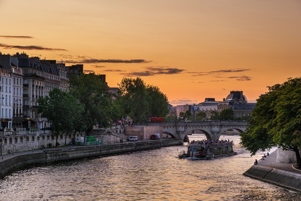 Sunset in Paris Sunset in Paris